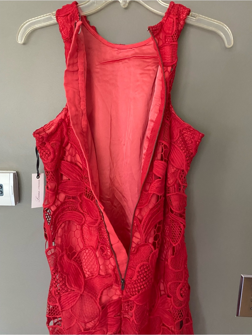 NWT REVOLVE x LOVERS + FRIENDS Caspian Lace Shift Dress in Coral Red Size Small - Picture 6 of 9